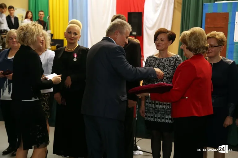 Dzień Edukacji Narodowej (zdjęcia, lista wyróżnionych)