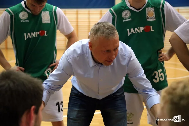 Zacięta walka Sokoła z Księżakiem (zdjęcia, wideo)