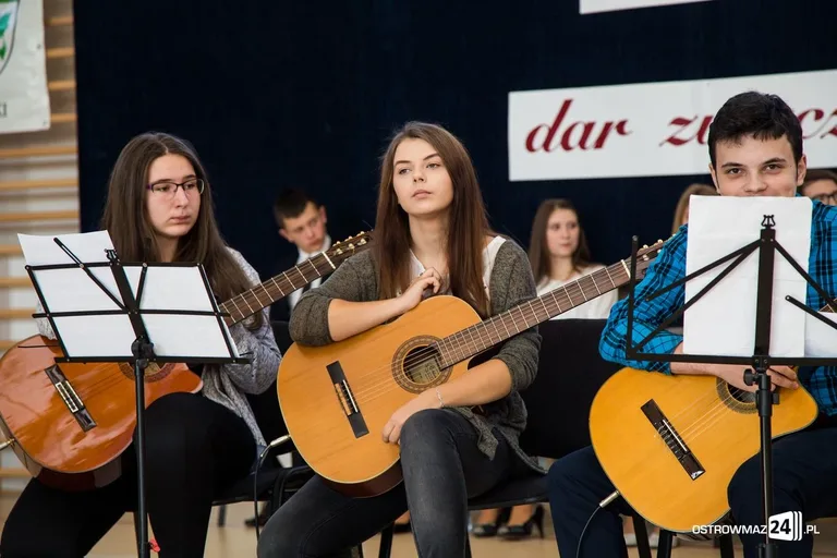Powiatowy Dzień Edukacji Narodowej (zdjęcia, wideo)