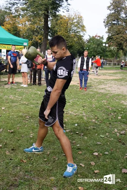 Zawody siłowe w parku Street Workout (zdjęcia)