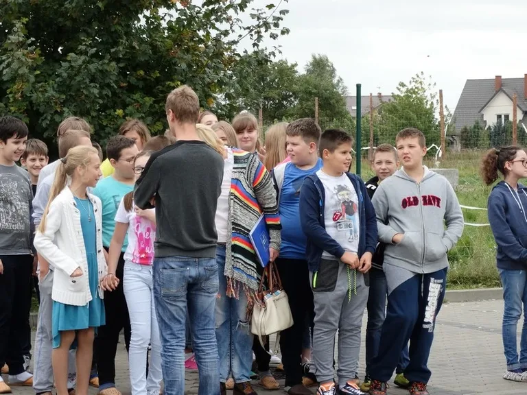 Próbna ewakuacja szkoły (zdjęcia)