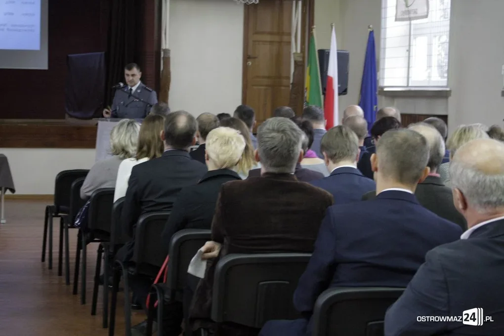 Debata na temat bezpieczeństwa (zdjęcia)