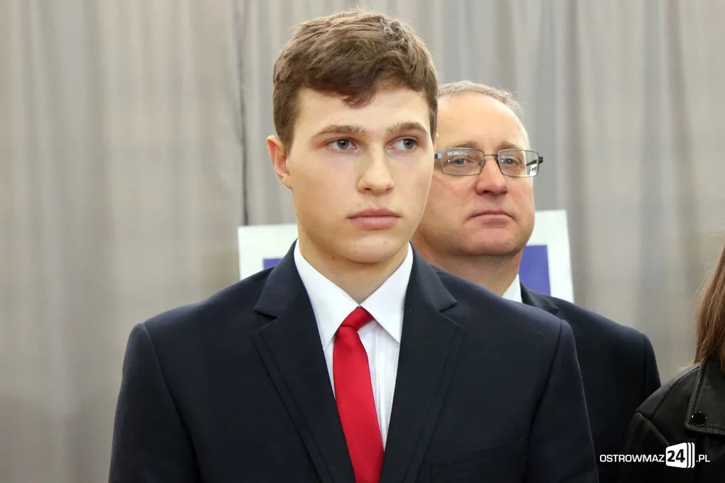 Uczniowie odebrali stypendia Prezesa Rady Ministrów