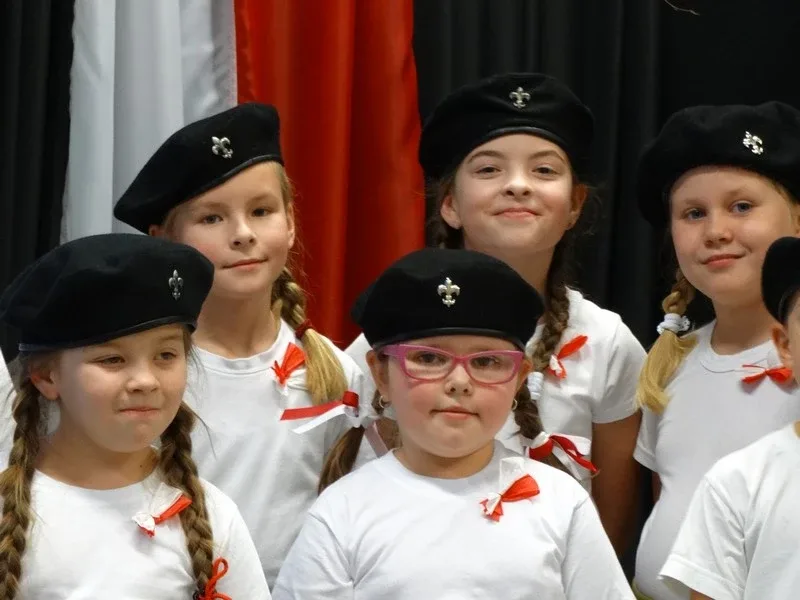 Dzieci nie zapomniały o narodowym święcie (zdjęcia)