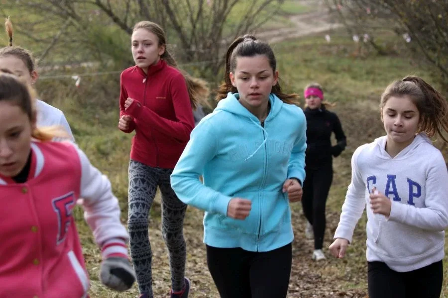 Biegacze z medalami i awansami (zdjęcia, wideo)