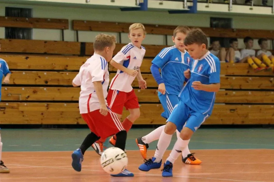 Silna defensywa AMP Gool (zdjęcia, wideo)