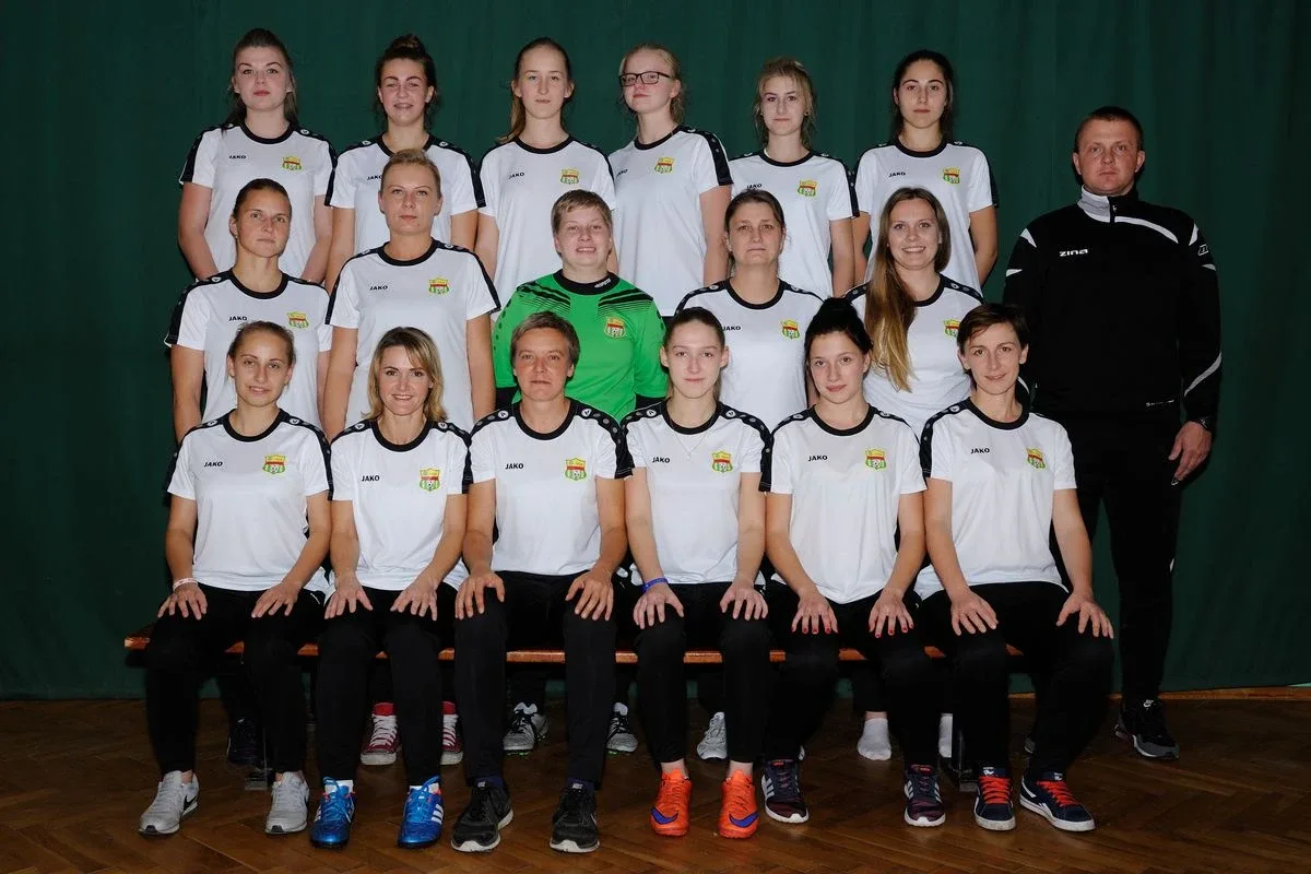 Piłkarki Ostrovii jesienią bez porażki (zdjęcia)