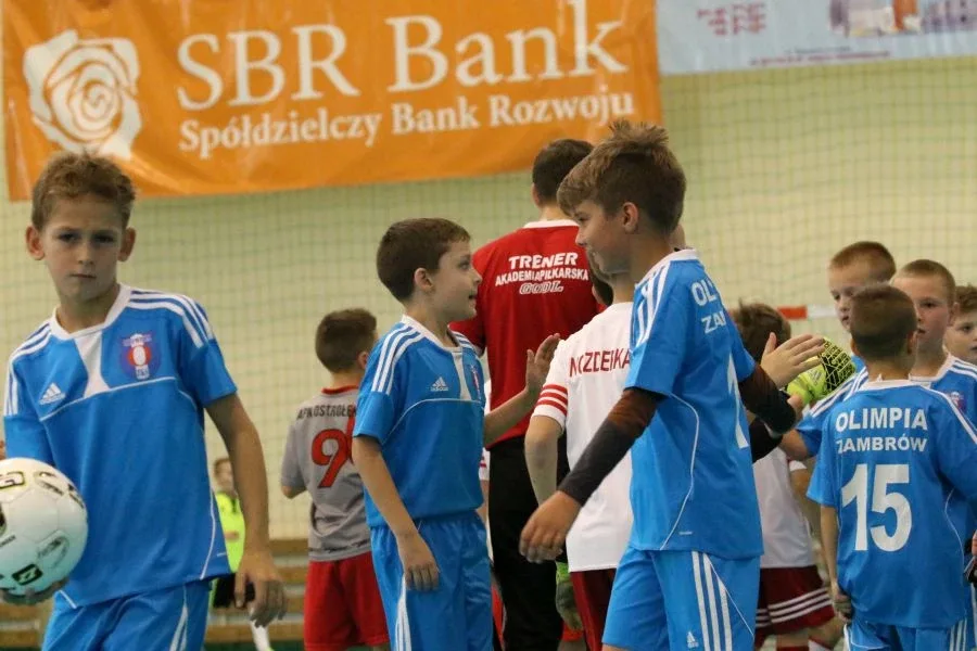 Silna defensywa AMP Gool (zdjęcia, wideo)