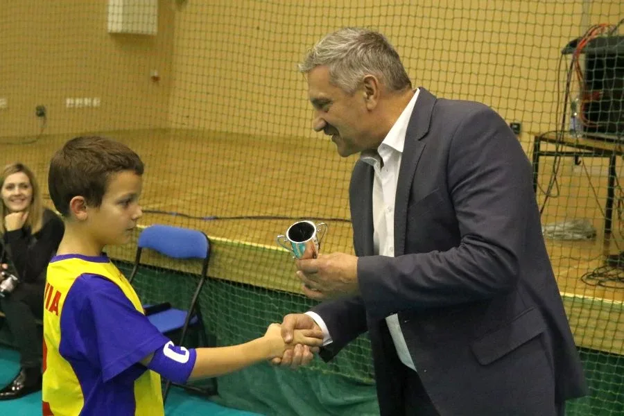 Silna defensywa AMP Gool (zdjęcia, wideo)