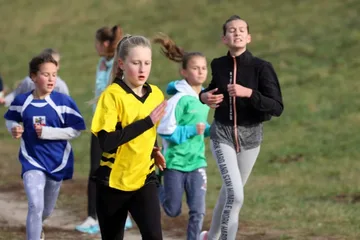 Biegacze z medalami i awansami (zdjęcia, wideo)