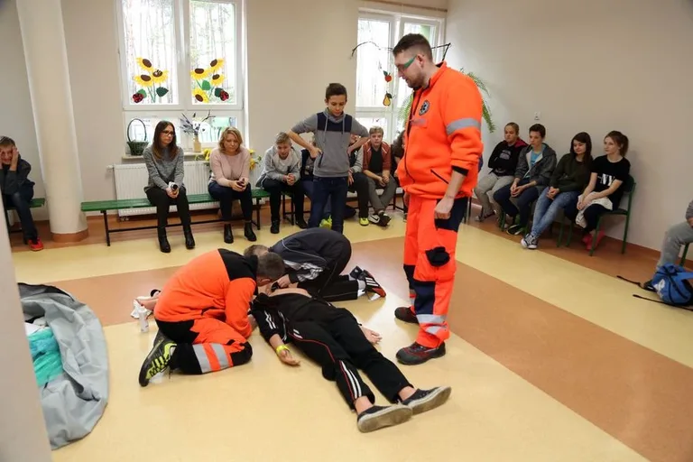 Zdobywali wiedzę na temat bezpieczeństwa (zdjęcia, wideo)