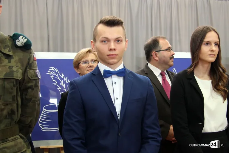 Uczniowie odebrali stypendia Prezesa Rady Ministrów