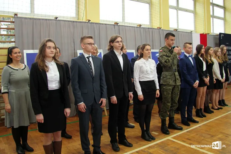 Uczniowie odebrali stypendia Prezesa Rady Ministrów