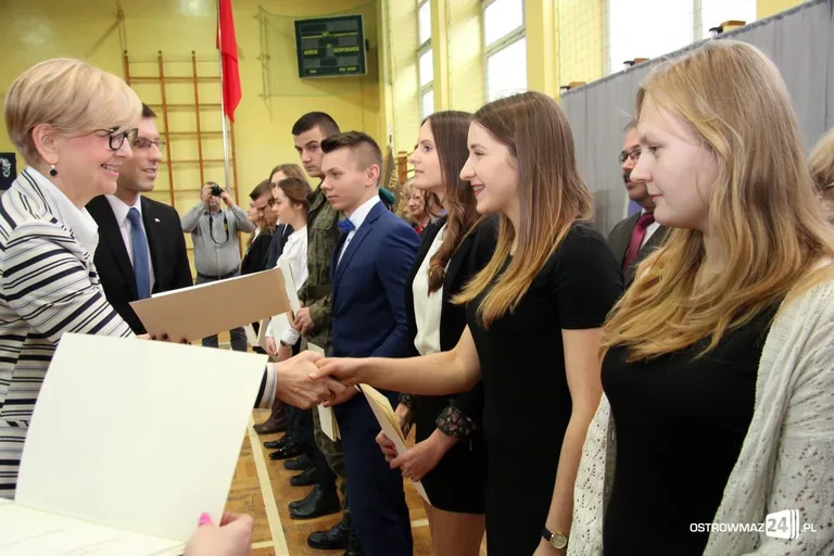 Uczniowie odebrali stypendia Prezesa Rady Ministrów