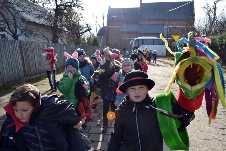 Bajkowy korowód na ulicach Broku (zdjęcia)