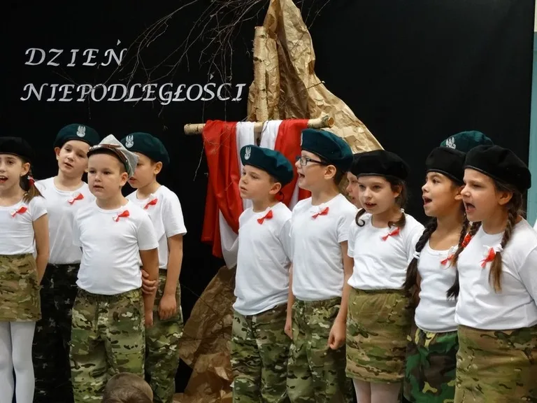 Dzieci nie zapomniały o narodowym święcie (zdjęcia)