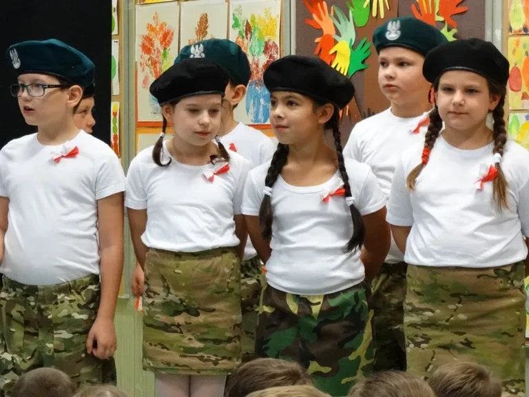 Dzieci nie zapomniały o narodowym święcie (zdjęcia)