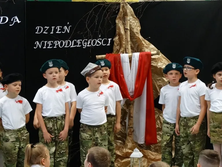 Dzieci nie zapomniały o narodowym święcie (zdjęcia)