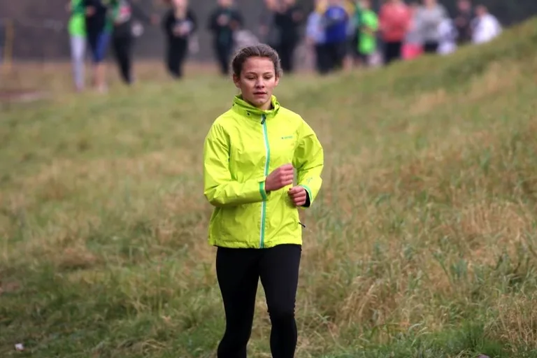Biegacze z medalami i awansami (zdjęcia, wideo)