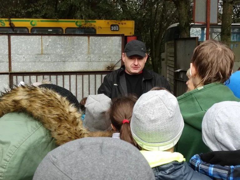 Uczniowie SP nr 1 obchodzili Dzień Zwierzaka (zdjęcia)