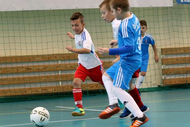 Silna defensywa AMP Gool (zdjęcia, wideo)