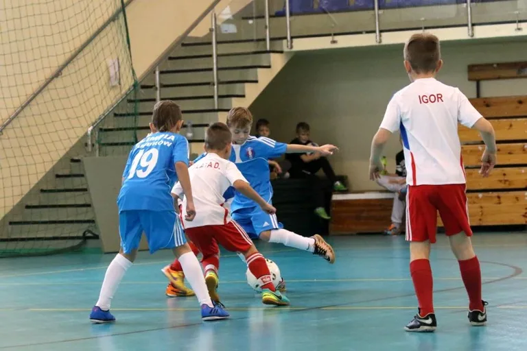 Silna defensywa AMP Gool (zdjęcia, wideo)