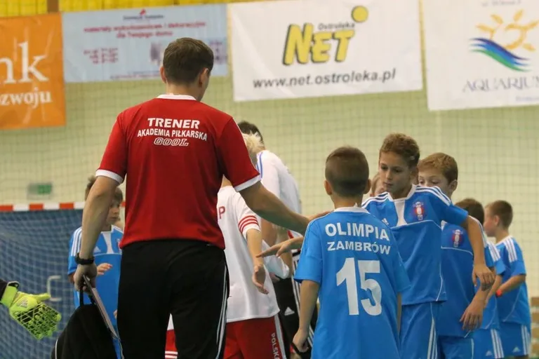 Silna defensywa AMP Gool (zdjęcia, wideo)