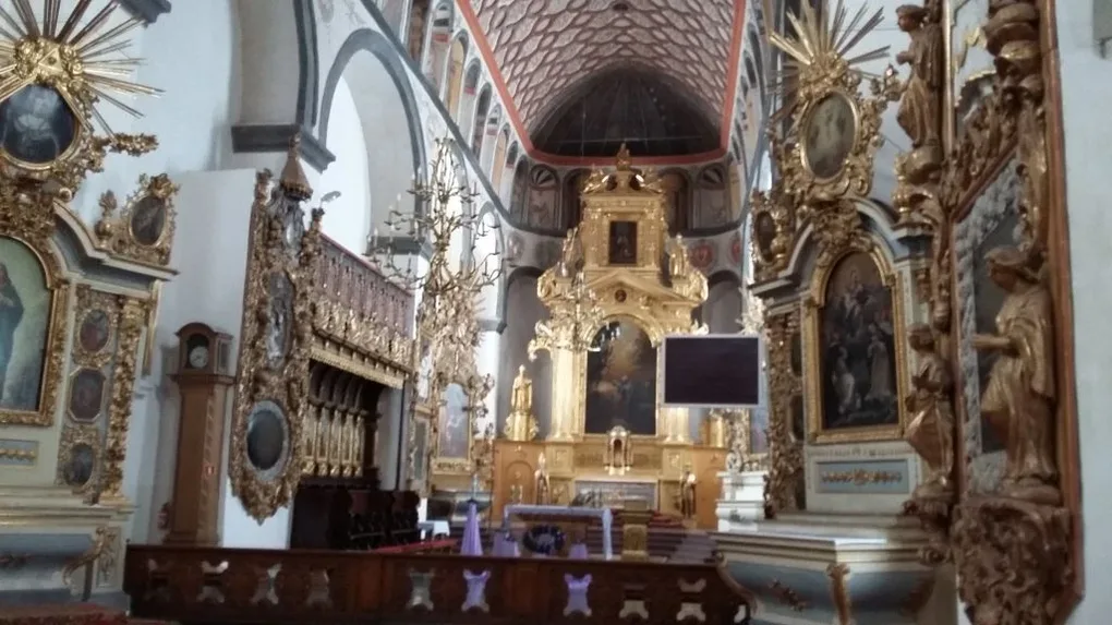 Blisko trzystu ostrowskich uczniów zwiedziło Pułtusk (zdjęcia)