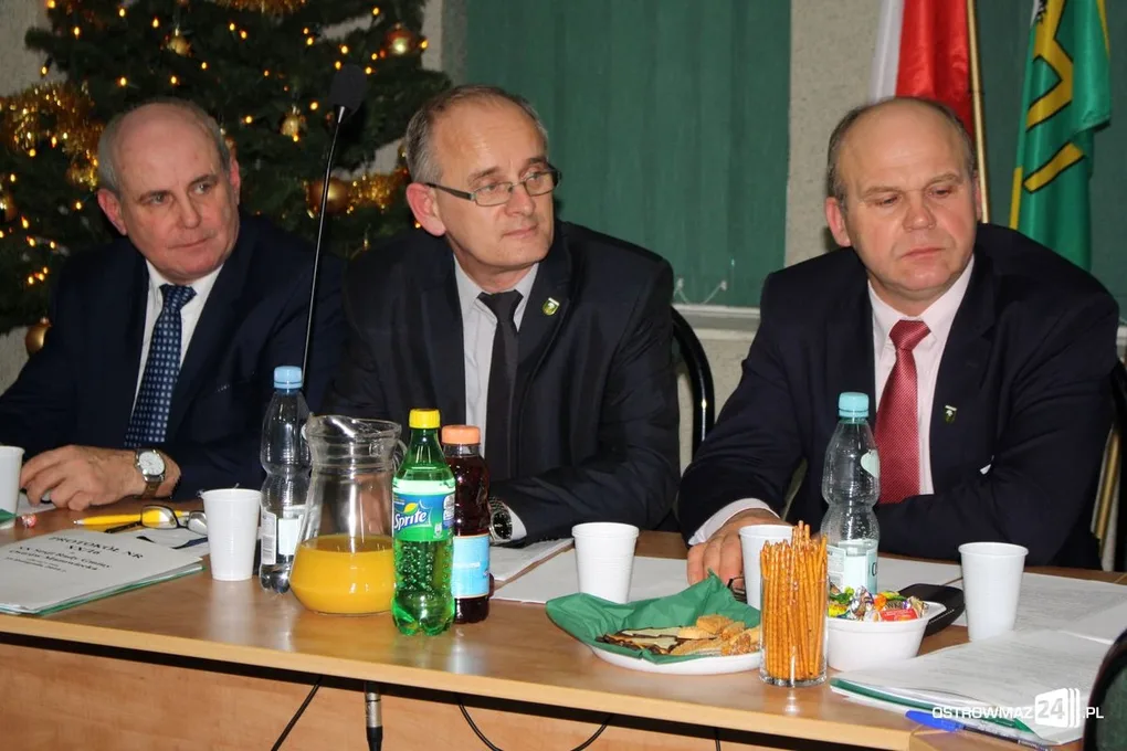 Ostrowscy radni uchwalili budżet (zdjęcia)