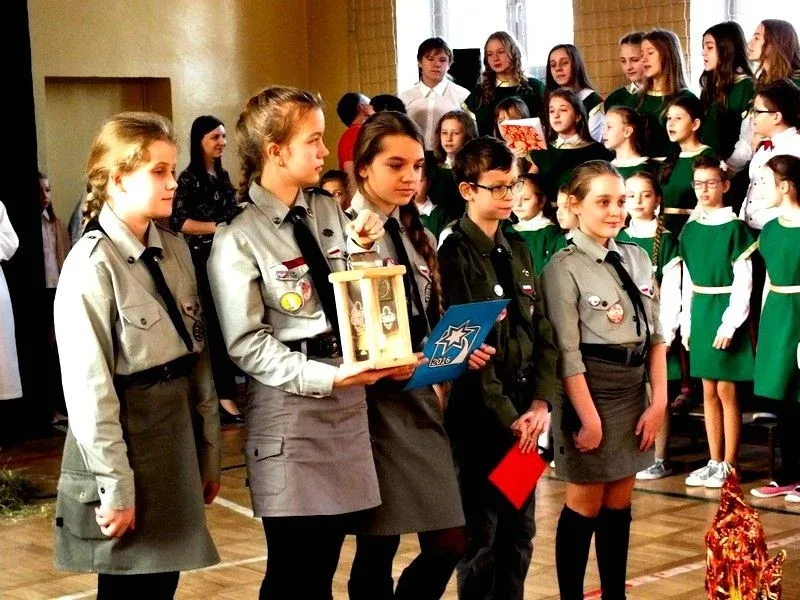 Betlejemskie Światło Pokoju w Ostrowi Mazowieckiej (zdjęcia)