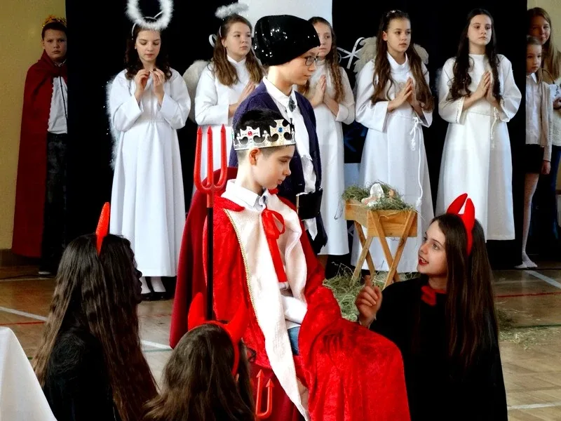 Jasełka bożonarodzeniowe w "Jedynce" (zdjęcia)