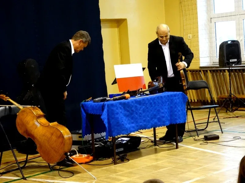 Koncert duetu smyczkowego (zdjęcia)