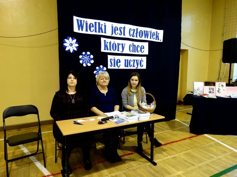 Konkurs o Sienkiewiczu w ostrowskiej placówce (zdjęcia)