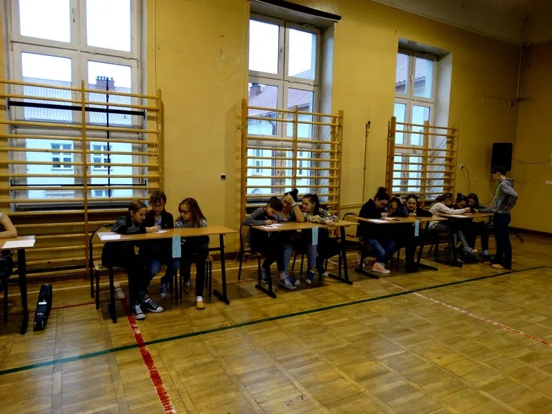 Konkurs o Sienkiewiczu w ostrowskiej placówce (zdjęcia)