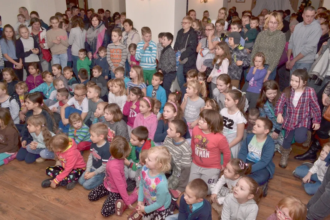 Święty Mikołaj odwiedził dzieci z miasta i gminy Brok (zdjęcia)