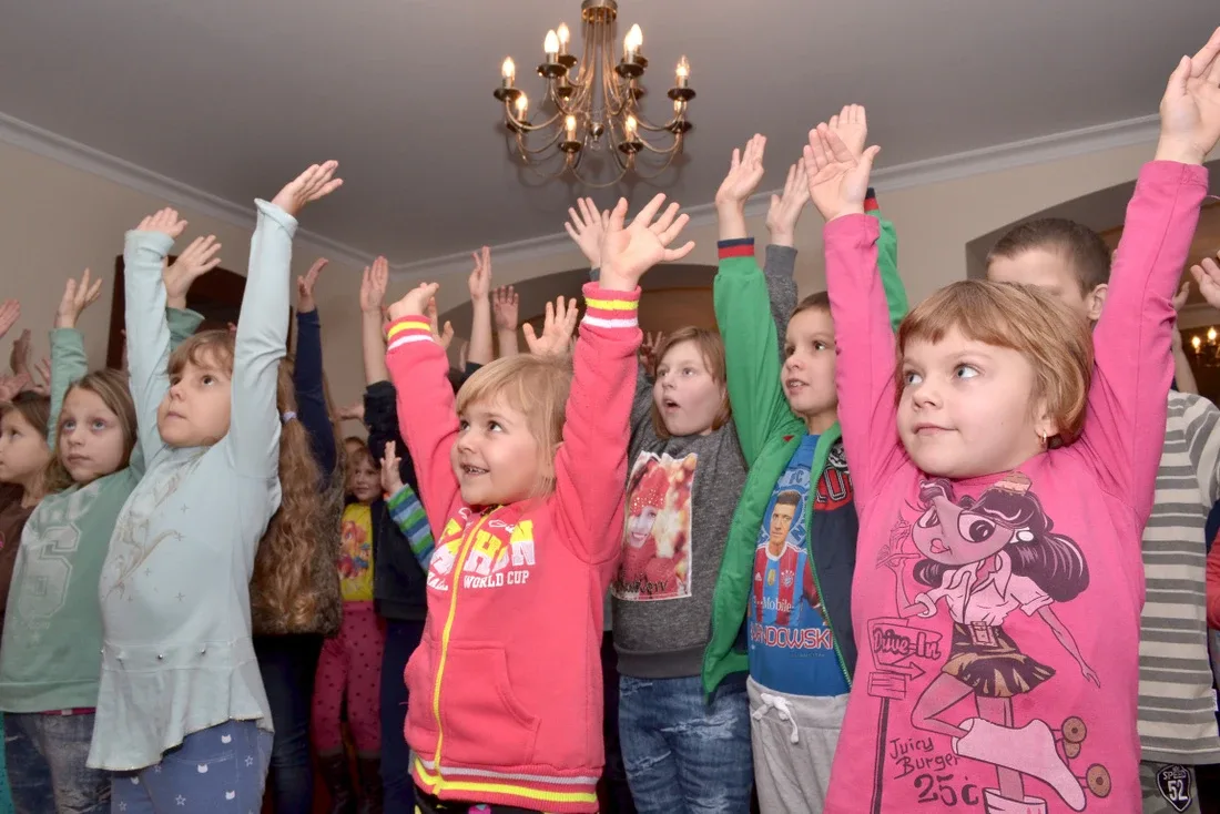 Święty Mikołaj odwiedził dzieci z miasta i gminy Brok (zdjęcia)