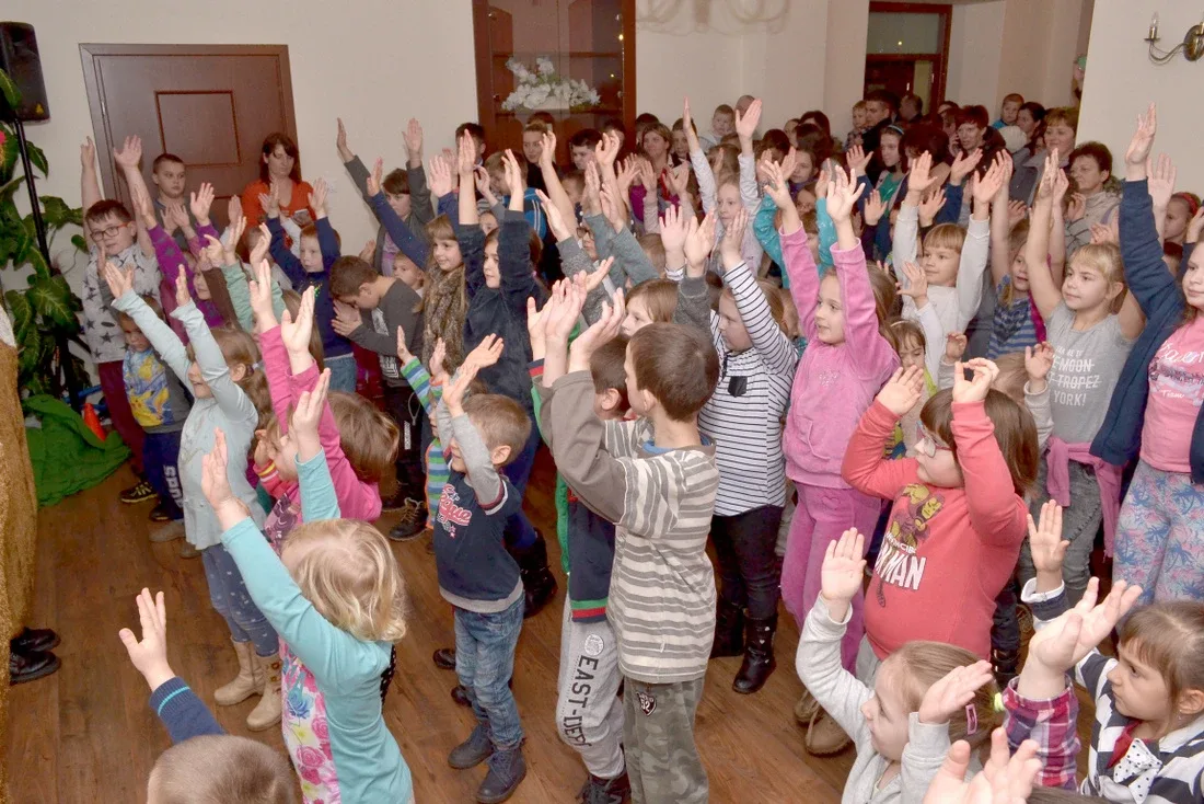 Święty Mikołaj odwiedził dzieci z miasta i gminy Brok (zdjęcia)