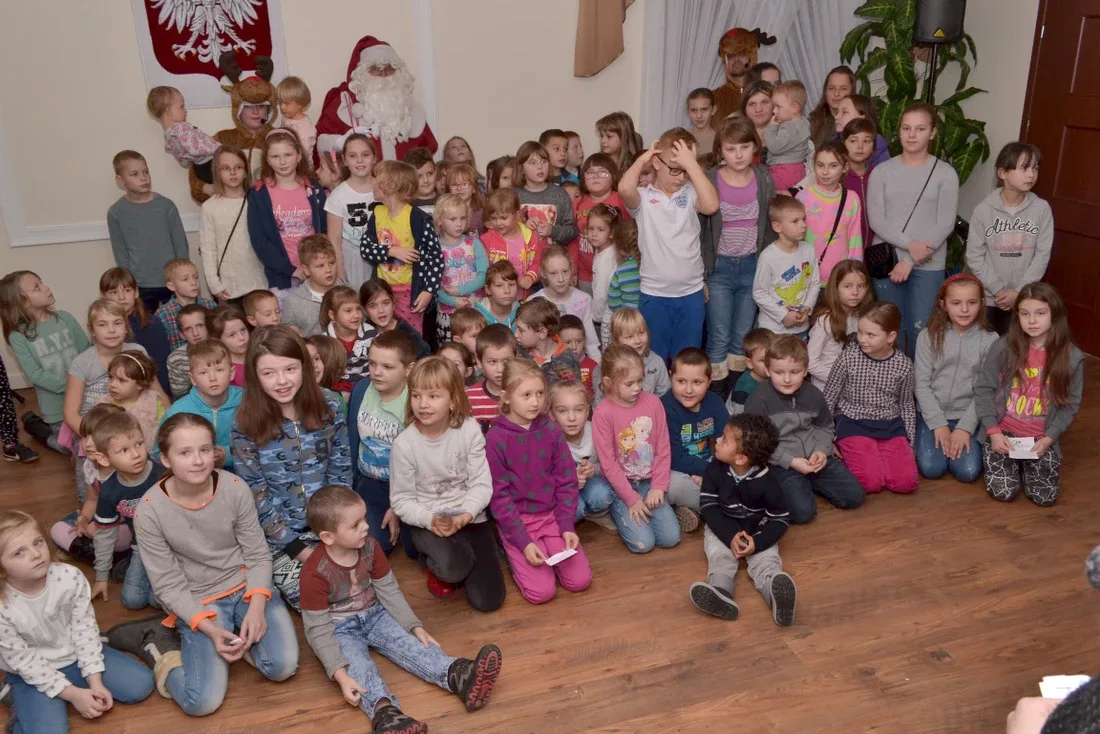 Święty Mikołaj odwiedził dzieci z miasta i gminy Brok (zdjęcia)