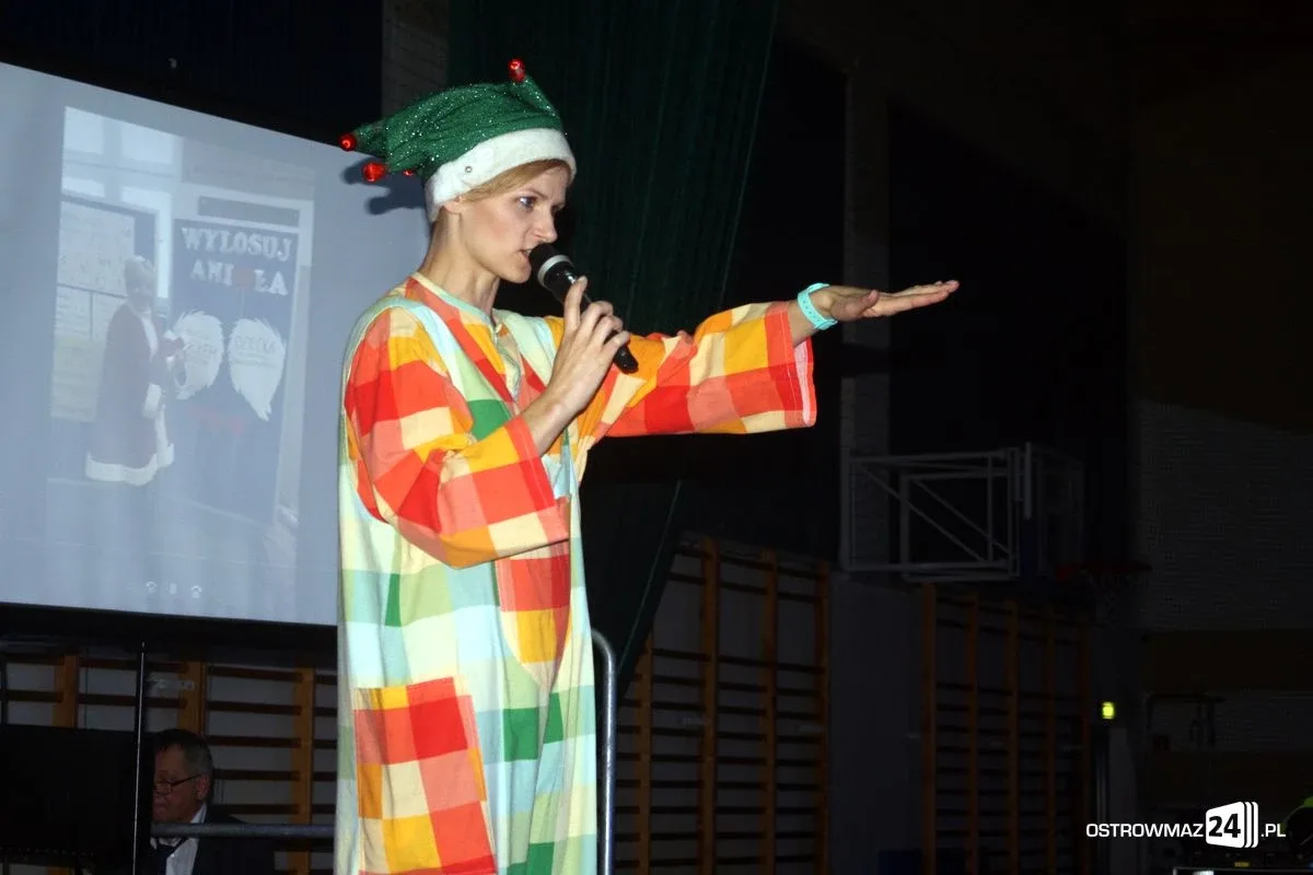 Najmłodsi mieszkańcy miasta spotkali się ze św. Mikołajem (zdjęcia)