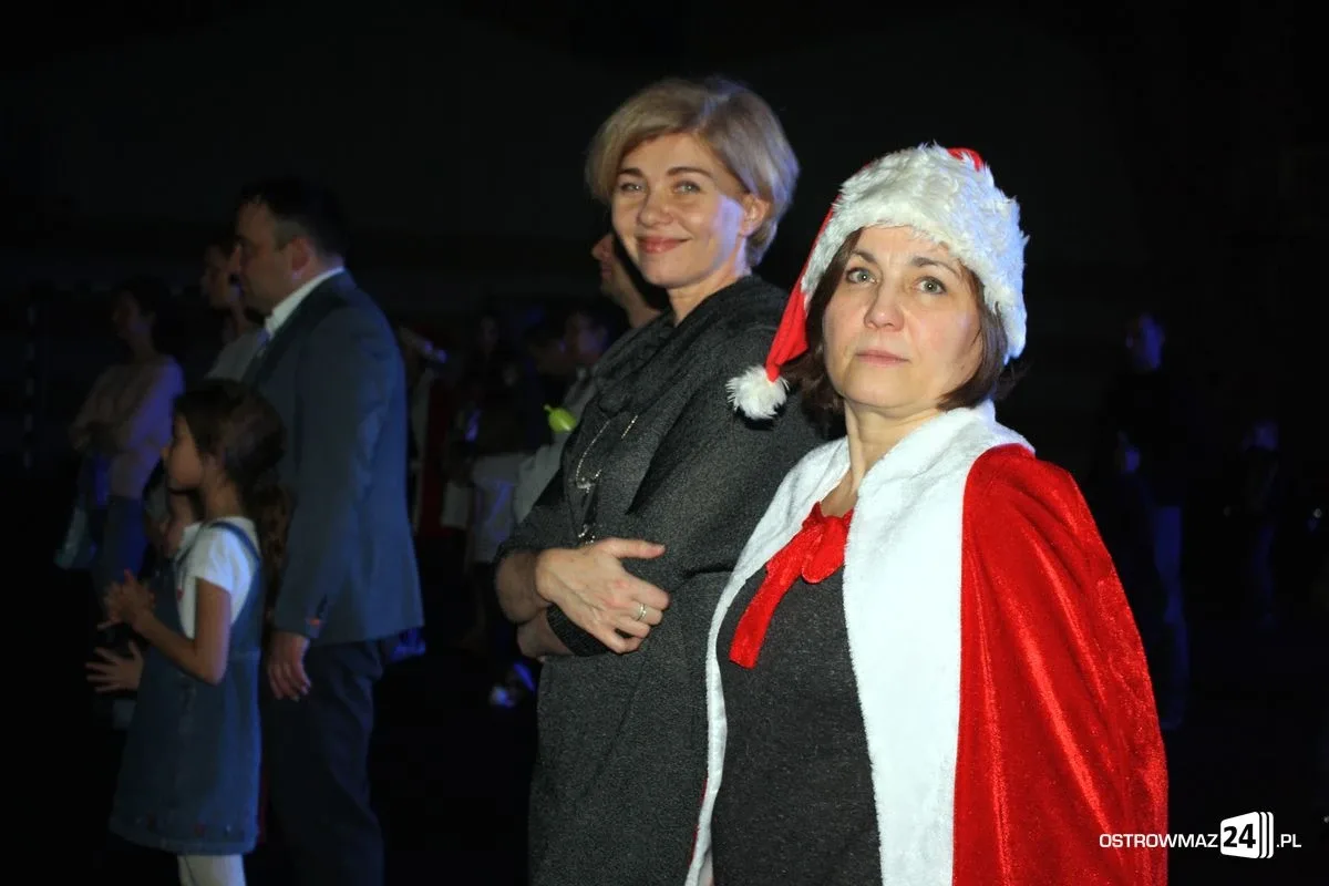 Najmłodsi mieszkańcy miasta spotkali się ze św. Mikołajem (zdjęcia)