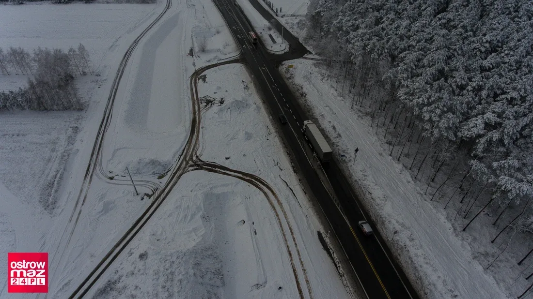 Remont na trasie S-8. Drogowcy zimą nie zwalniają tempa prac (dużo zdjęć)