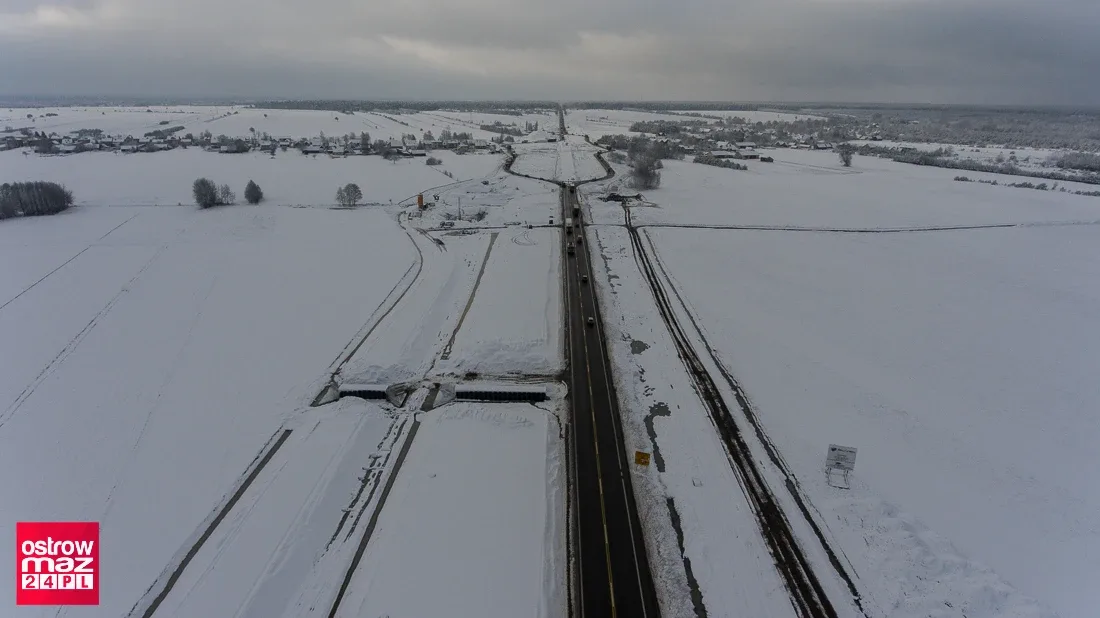 Remont na trasie S-8. Drogowcy zimą nie zwalniają tempa prac (dużo zdjęć)