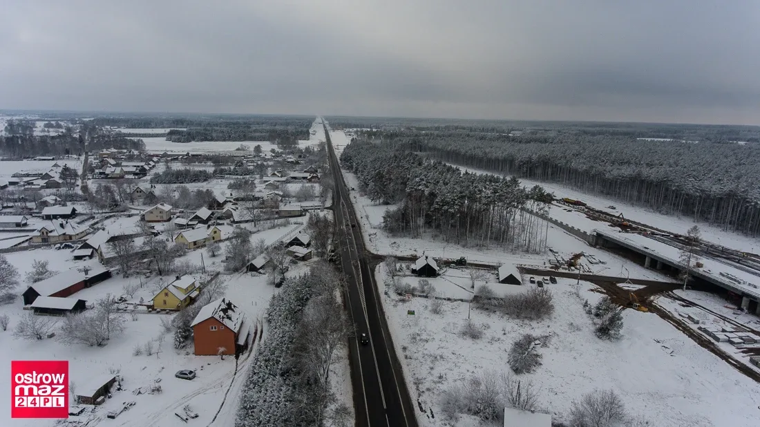 Remont na trasie S-8. Drogowcy zimą nie zwalniają tempa prac (dużo zdjęć)
