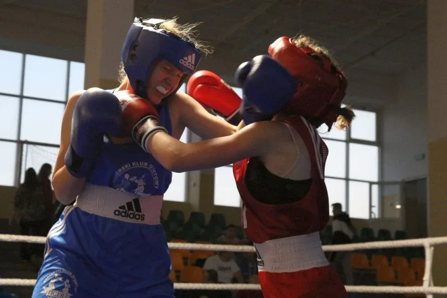 Dobre starcia pięściarzy UOLKA (zdjęcia, wideo)