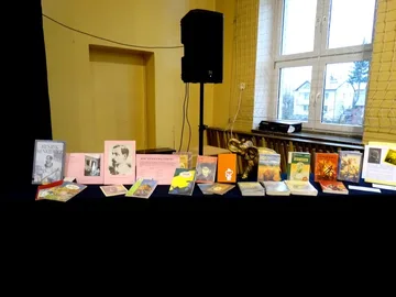 Konkurs o Sienkiewiczu w ostrowskiej placówce (zdjęcia)