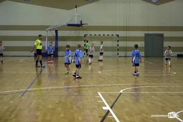 Mikołajkowe zmagania młodych piłkarzy (zdjęcia)