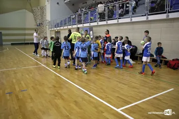 Mikołajkowe zmagania młodych piłkarzy (zdjęcia)