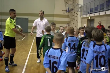 Mikołajkowe zmagania młodych piłkarzy (zdjęcia)
