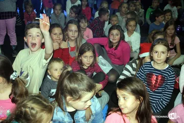 Najmłodsi mieszkańcy miasta spotkali się ze św. Mikołajem (zdjęcia)