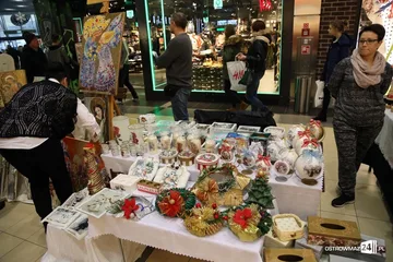 Jarmark ozdób świątecznych w Galerii Bursztynowej (zdjęcia)
